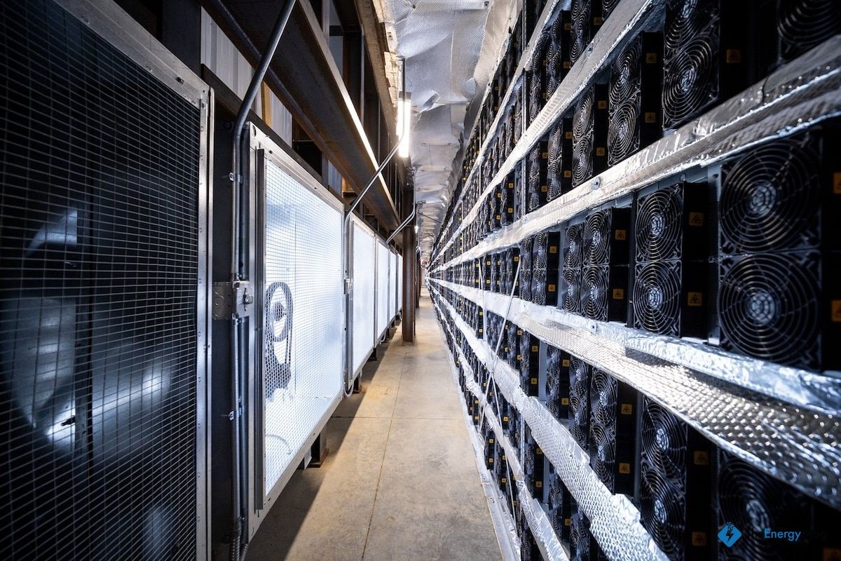 Riot CEO Sells Another $7M as Bitcoin Miner Briefly Tops $30 on AI Rally