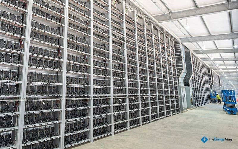 Riot Taps Coinbase for $100M Bitcoin-Backed Loan Amid Prolonged Hashprice Slump