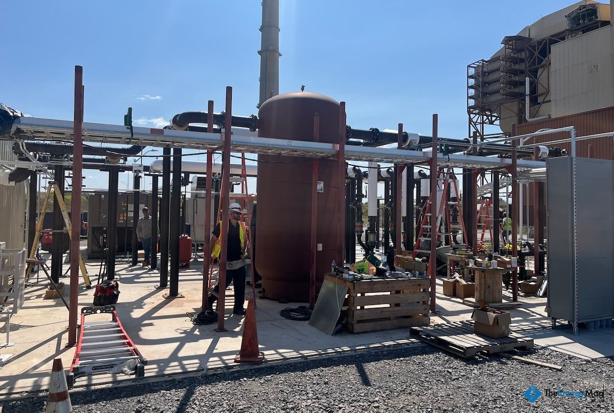 TeraWulf CEO Sets Plan to Sell 1.65M Shares Amid $3.2B AI Pivot