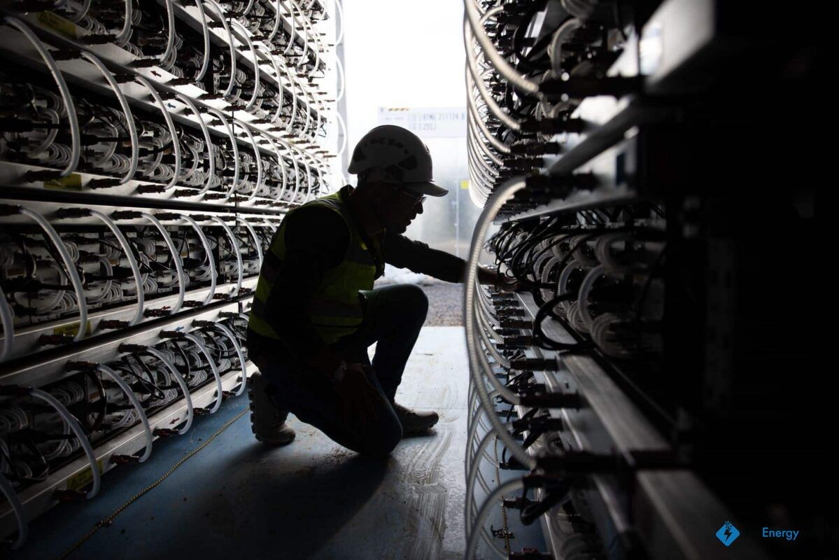 HIVE Raises 2026 Target to 35 EH/s with Paraguay Bitcoin Mining Expansion